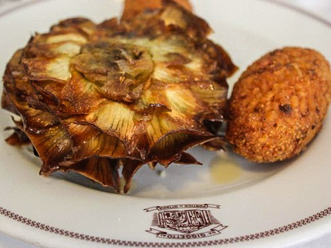 Artichoke at Ristorante Da Giggetto al Portico d'Ottavia, Rome