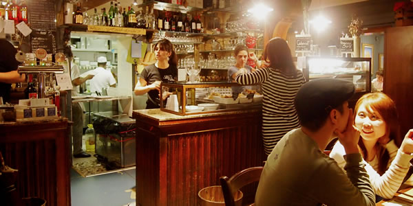 Cantina Do Spade, Venezia. (Photo by Cara Lowry)