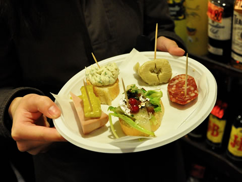 Venetian tapas at Enoteca Già Shcivi. (Photo by Loretta Hui)