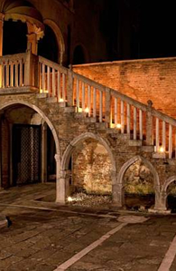 Courtyard at the Palazzo Contarini Della Porta Di Ferro apartments in Venice